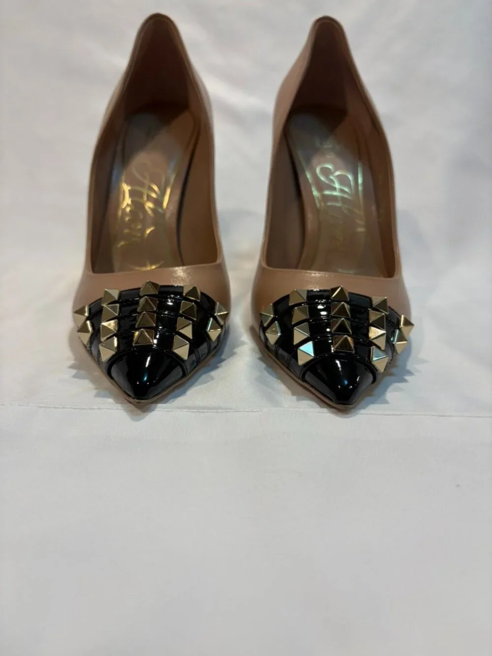 Valentino Garavani Rockstud Alcove Leather Pointed Toe Heels Beige/Black EU 38.5 - Picture 6 of 11